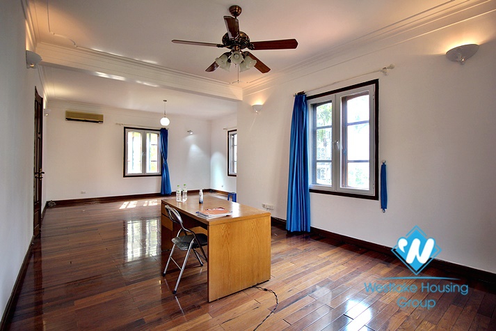 Big yard, swiming pool and five bedrooms house for rent in Tay Ho district, Ha Noi.